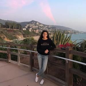 Meet your Posher, Shena